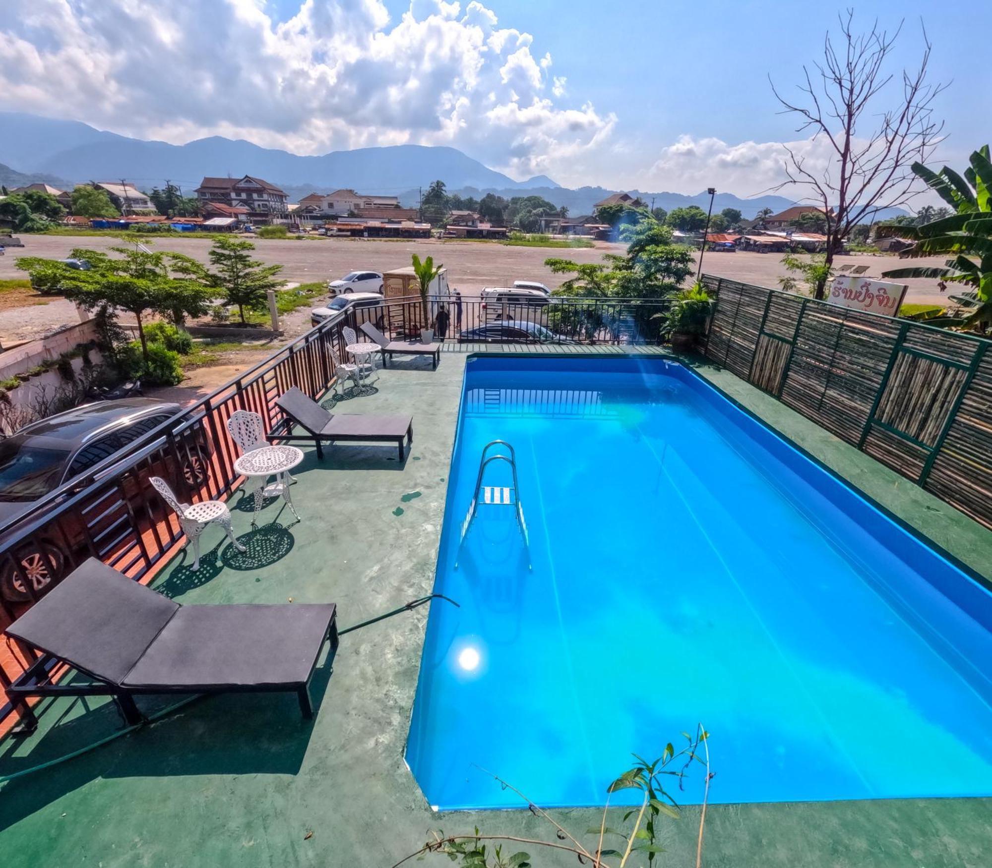 Vang Vieng Consiana Hotel Exterior foto