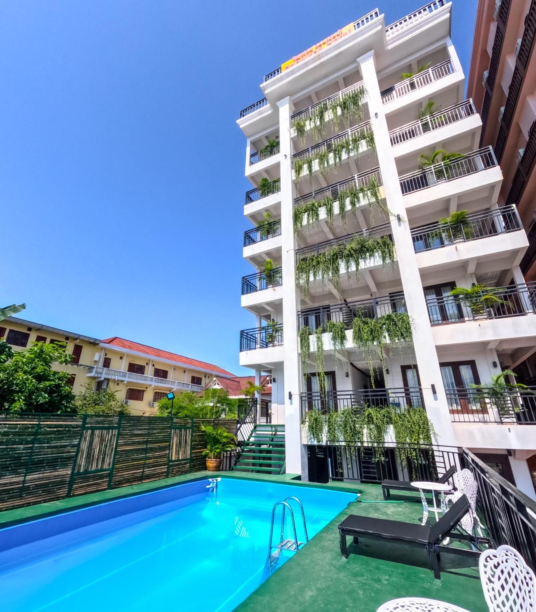 Vang Vieng Consiana Hotel Exterior foto