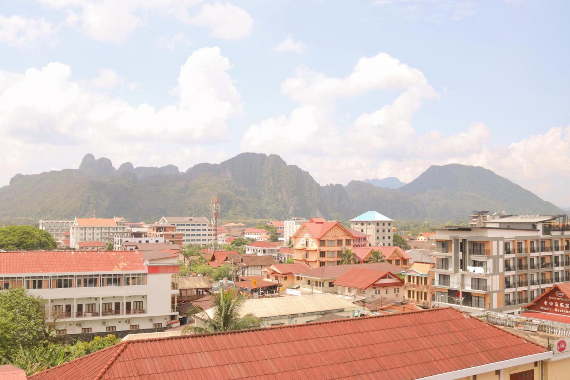 Vang Vieng Consiana Hotel Exterior foto