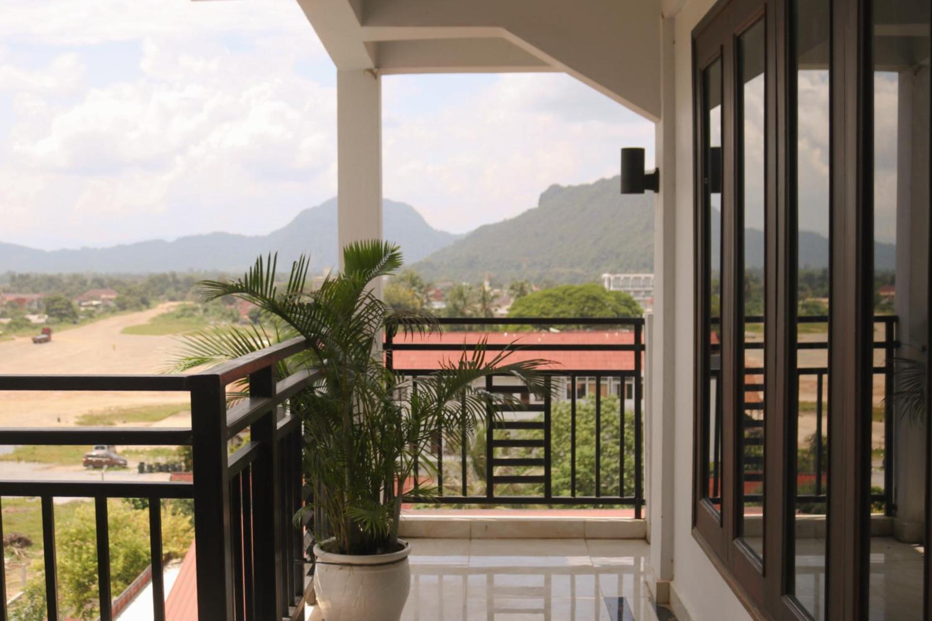 Vang Vieng Consiana Hotel Exterior foto