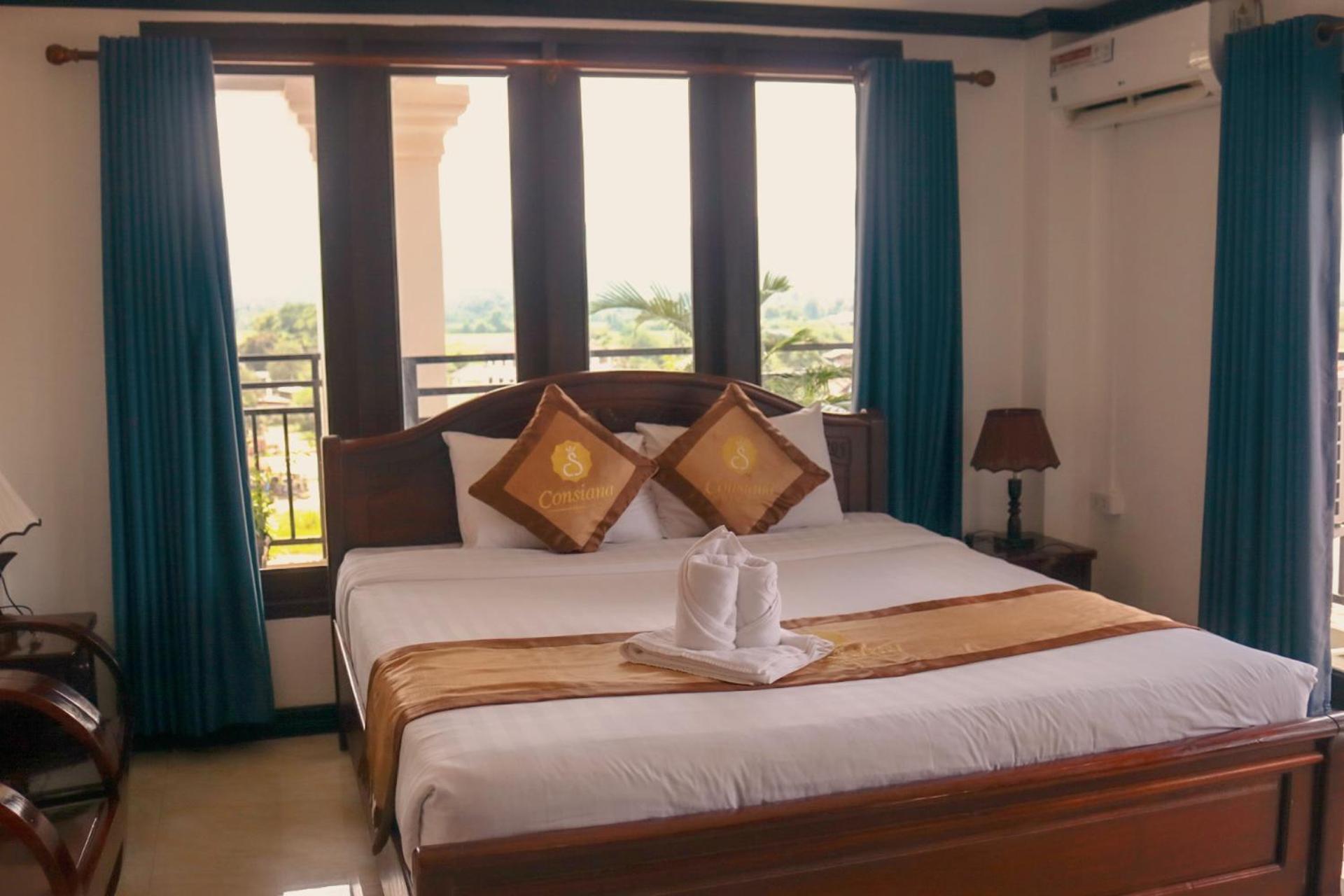 Vang Vieng Consiana Hotel Exterior foto