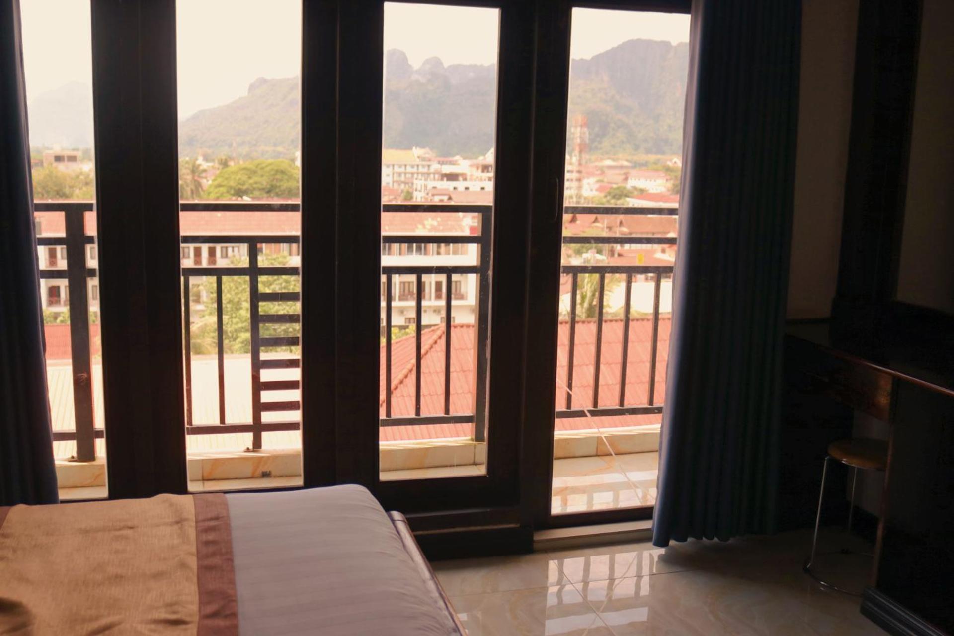 Vang Vieng Consiana Hotel Exterior foto