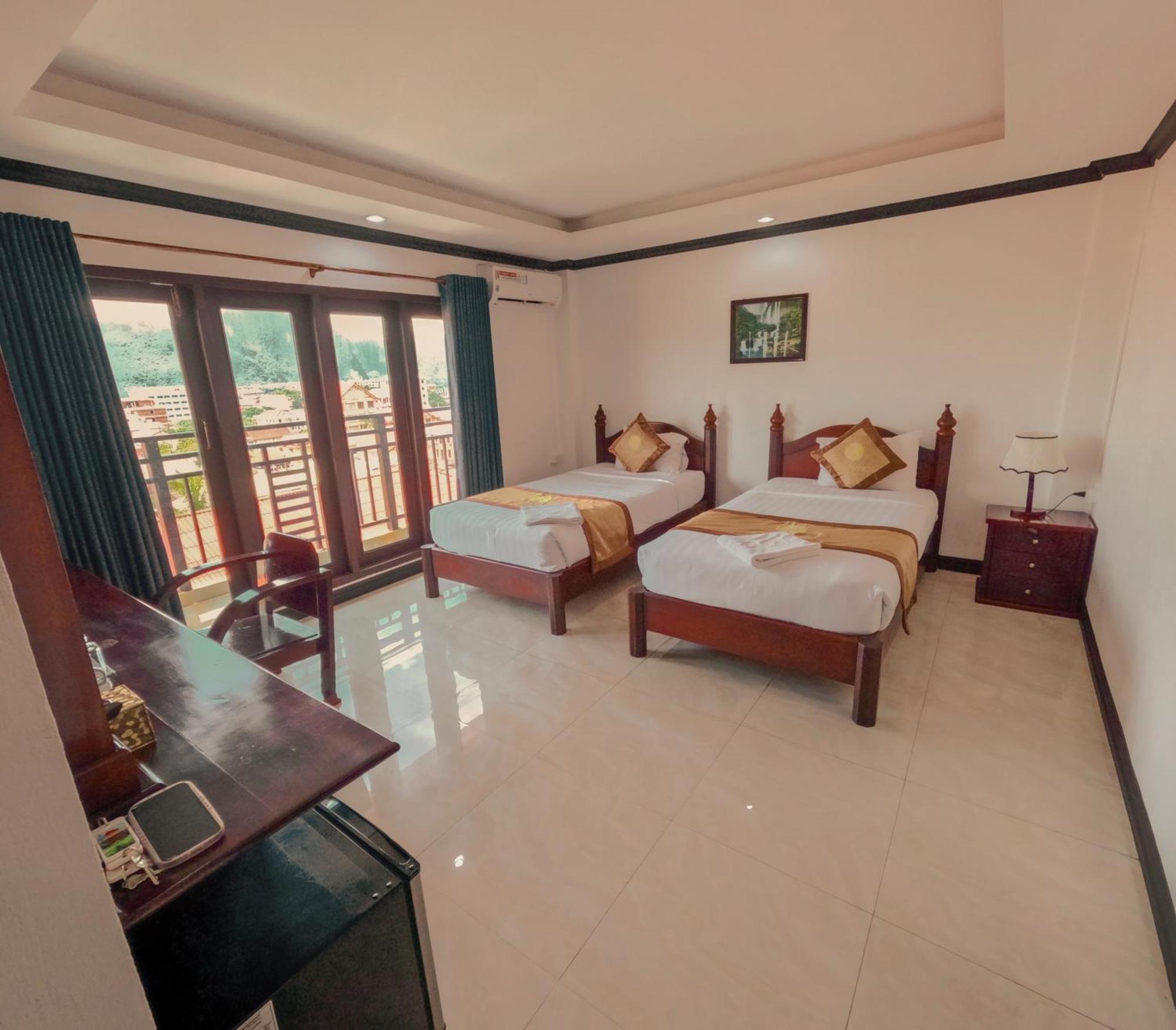 Vang Vieng Consiana Hotel Exterior foto