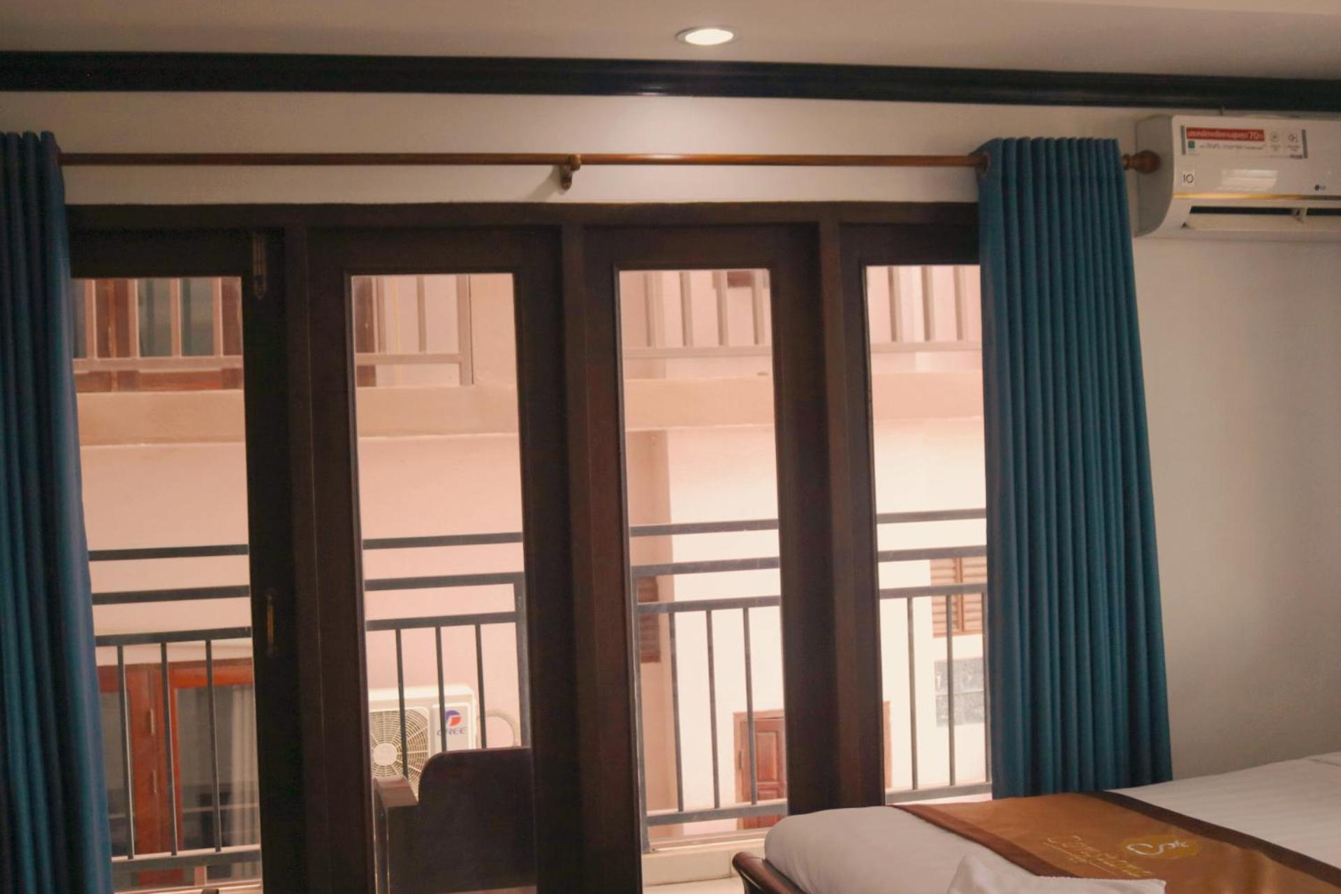 Vang Vieng Consiana Hotel Exterior foto